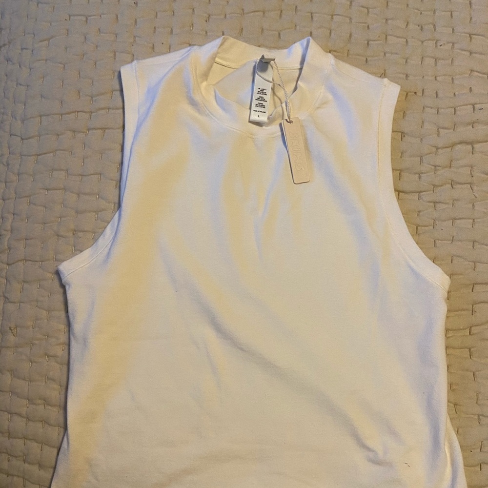 NWT SKIMS white tank
